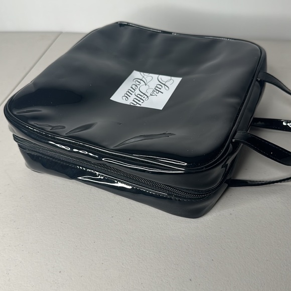 Saks 5th avenue makeup bag - Picture 3 of 10